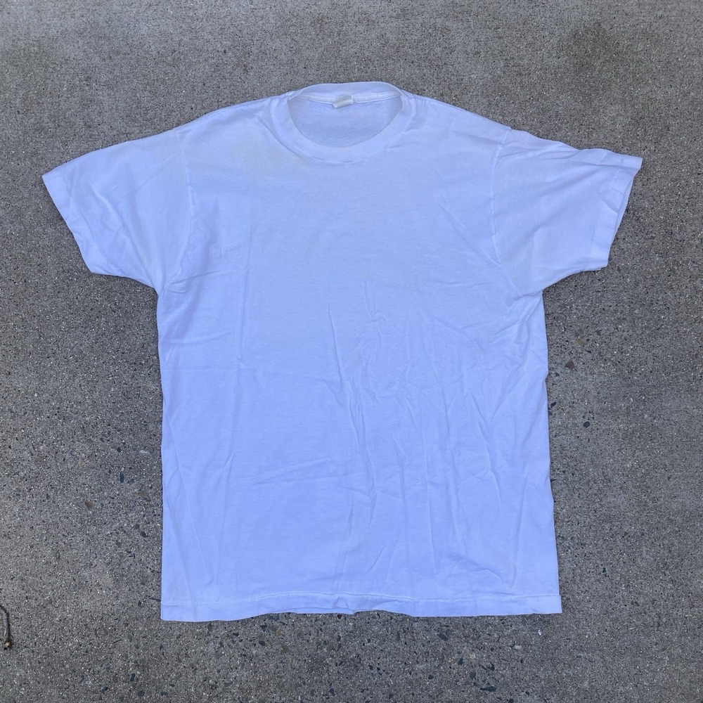 Vintage Fruit of the Loom 60s 70s Large Single Stitch White Tee Shirt USA Blank